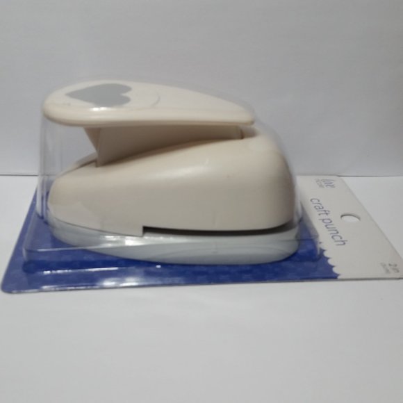 Lever Action Craft Paper Punch Heart - Picture 4 of 9